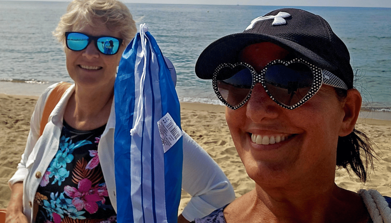 Relaxing at Mataró Beach and Port