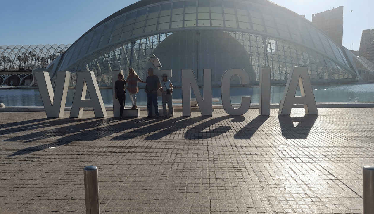 Visit Ciudad de las Artes y las Ciencias