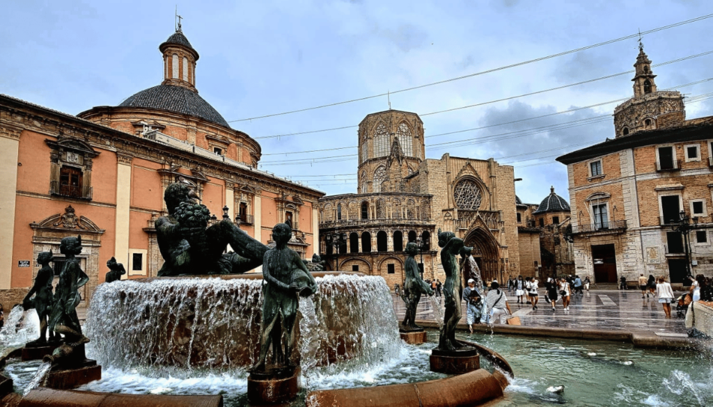 Historic Valencia Through Local Eyes